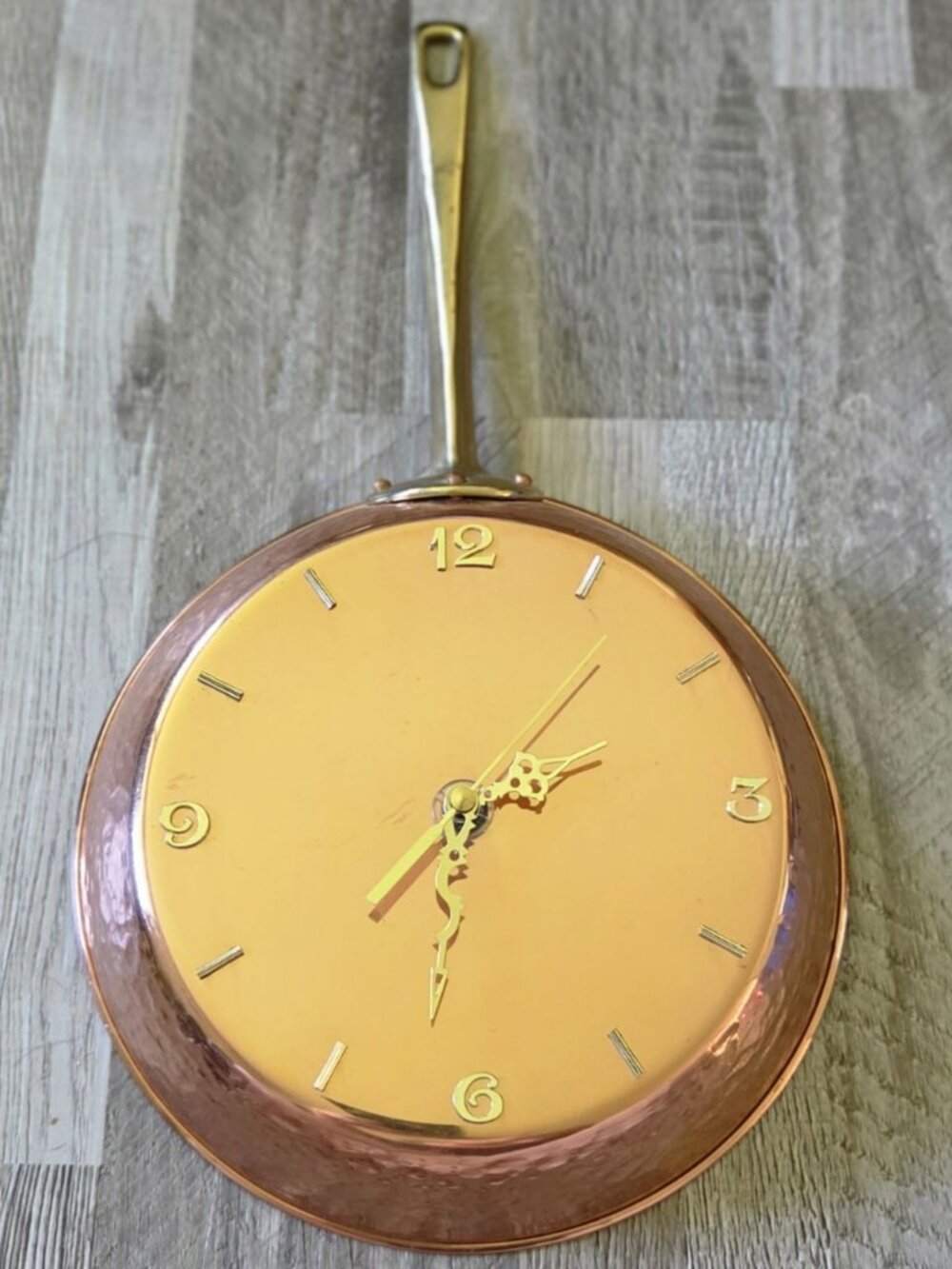 Vintage Copper Frying Pan Wall Clock Hammered Skillet Quartz Kitchen Decor Retro - Picture 7 of 16